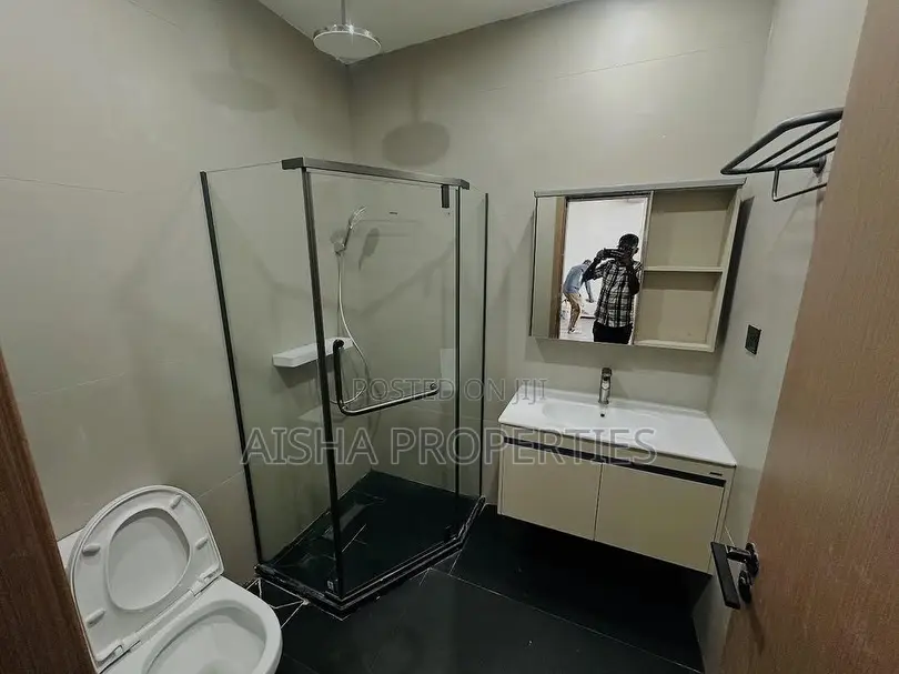 Furnished 2bdrm Apartment in Oyster Bay for rent