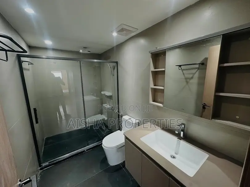 Furnished 2bdrm Apartment in Oyster Bay for rent