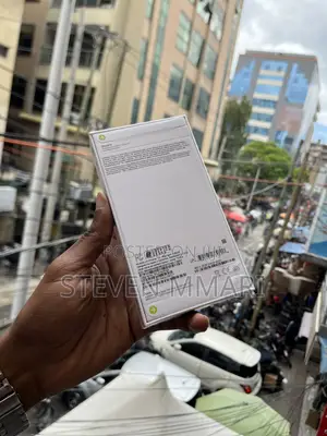 New Apple iPhone 13 128 GB White