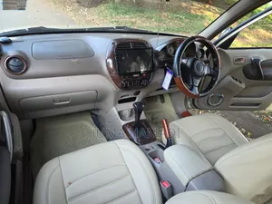 Toyota RAV4 Automatic 2003 Gold