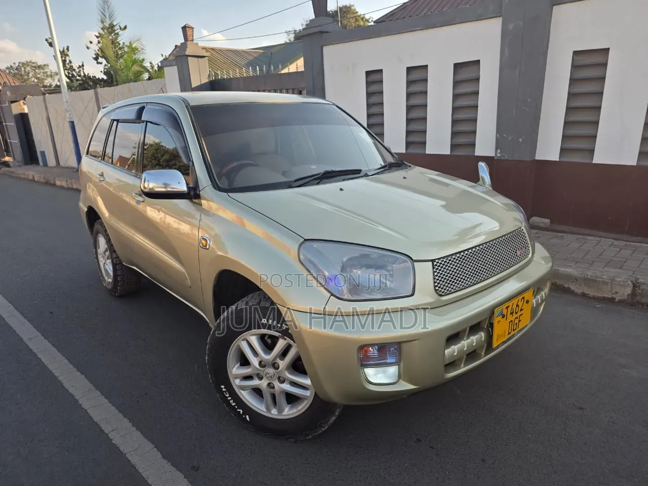 Toyota RAV4 Automatic 2003 Gold