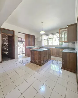 6bdrm House in Mikocheni A for sale