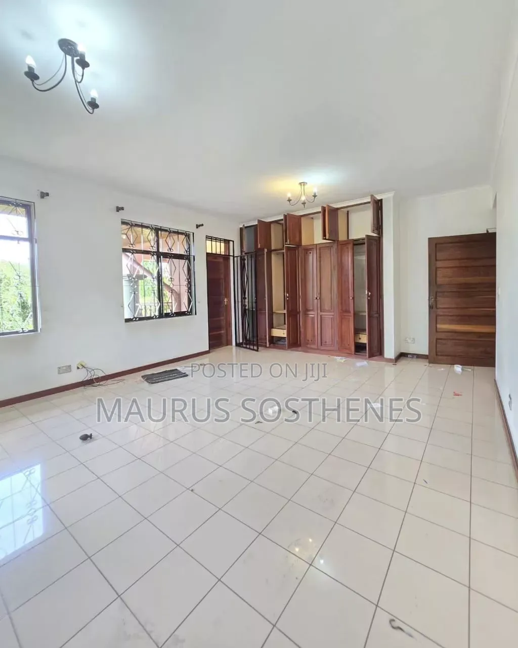 6bdrm House in Mikocheni A for sale