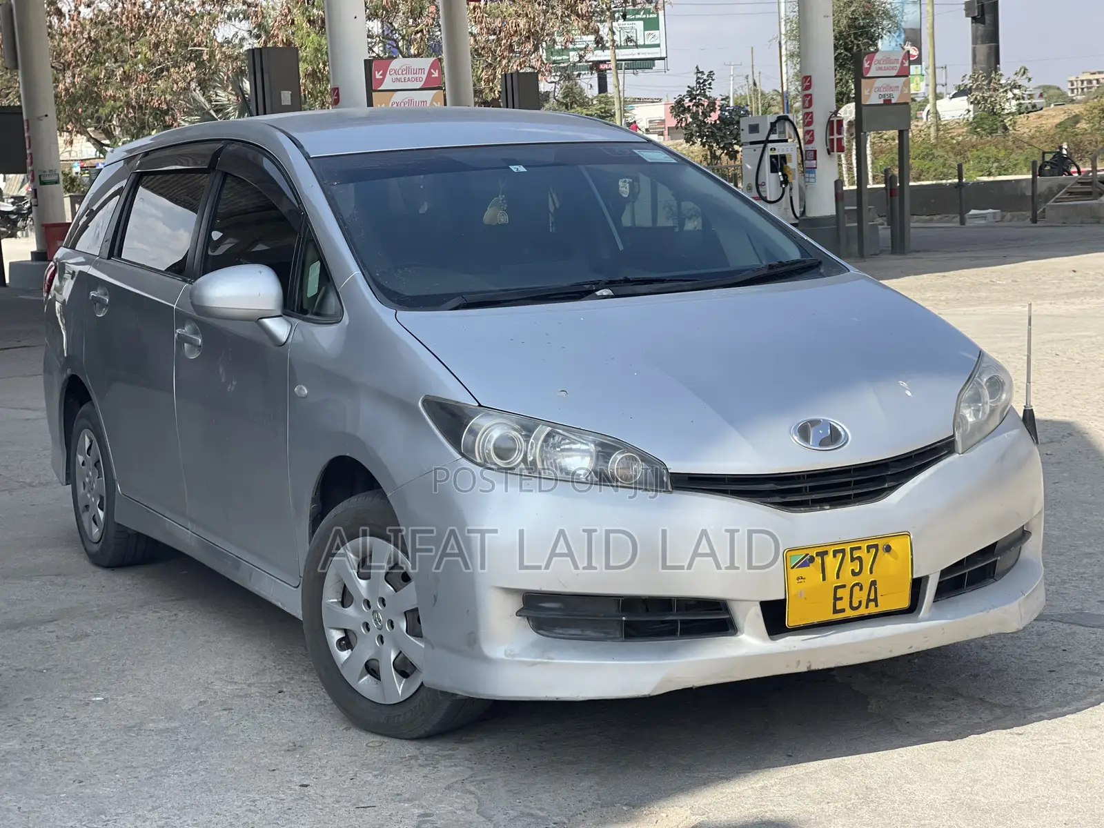Toyota Wish 2010 Silver
