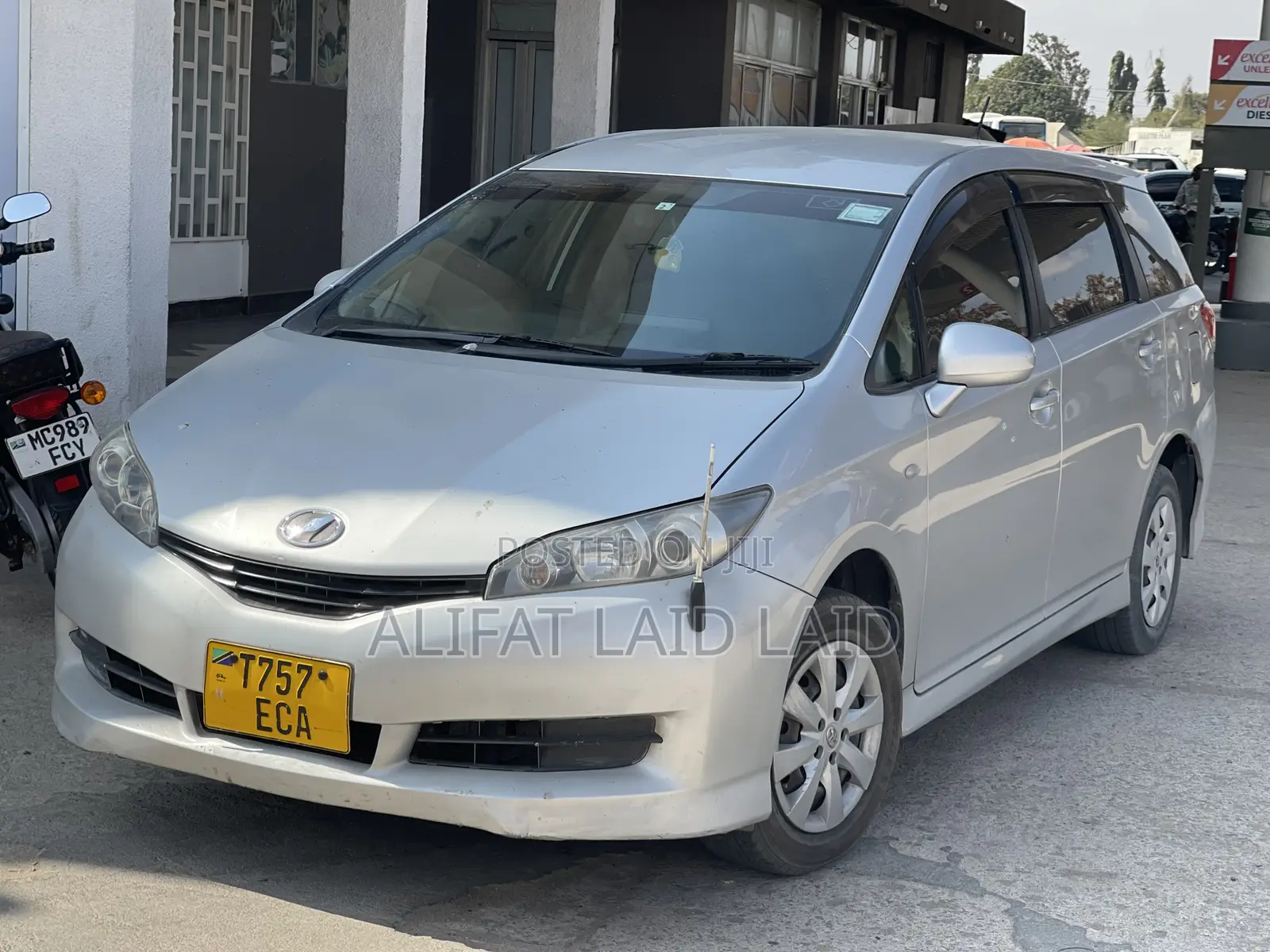 Toyota Wish 2010 Silver