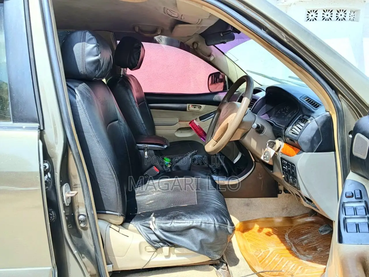 Toyota Land Cruiser Prado 3.4 5dr 2005 Gold