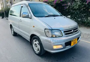 Toyota Noah 2.0 FWD (8 Seater) 2001 Silver