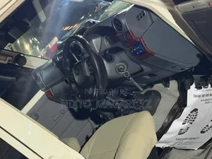 Toyota Land Cruiser 2017 White