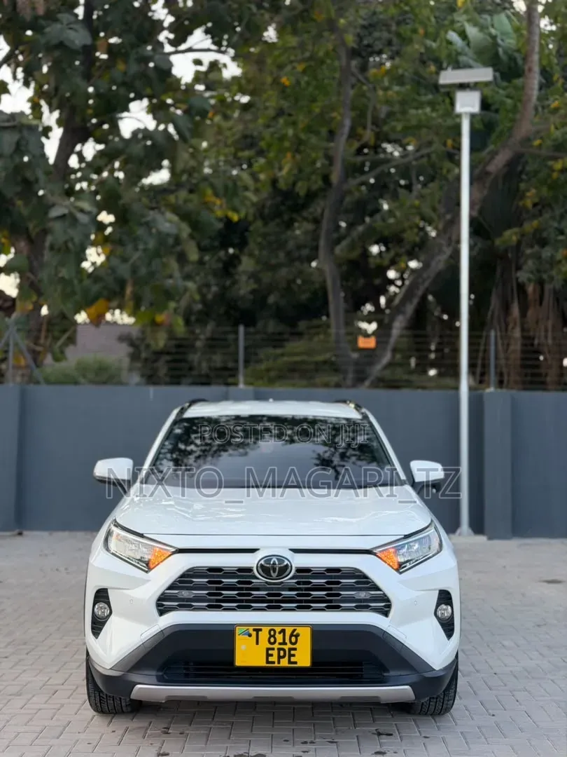 Toyota RAV4 2020 White