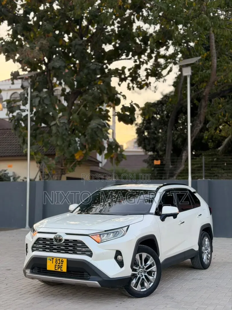 Toyota RAV4 2020 White