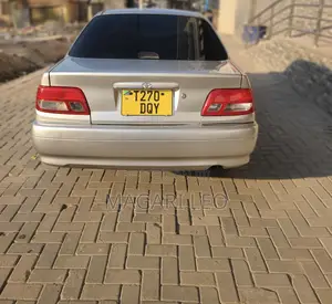 Toyota Carina 1.5 FWD Sedan 2001 Silver