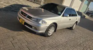 Toyota Carina 1.5 FWD Sedan 2001 Silver