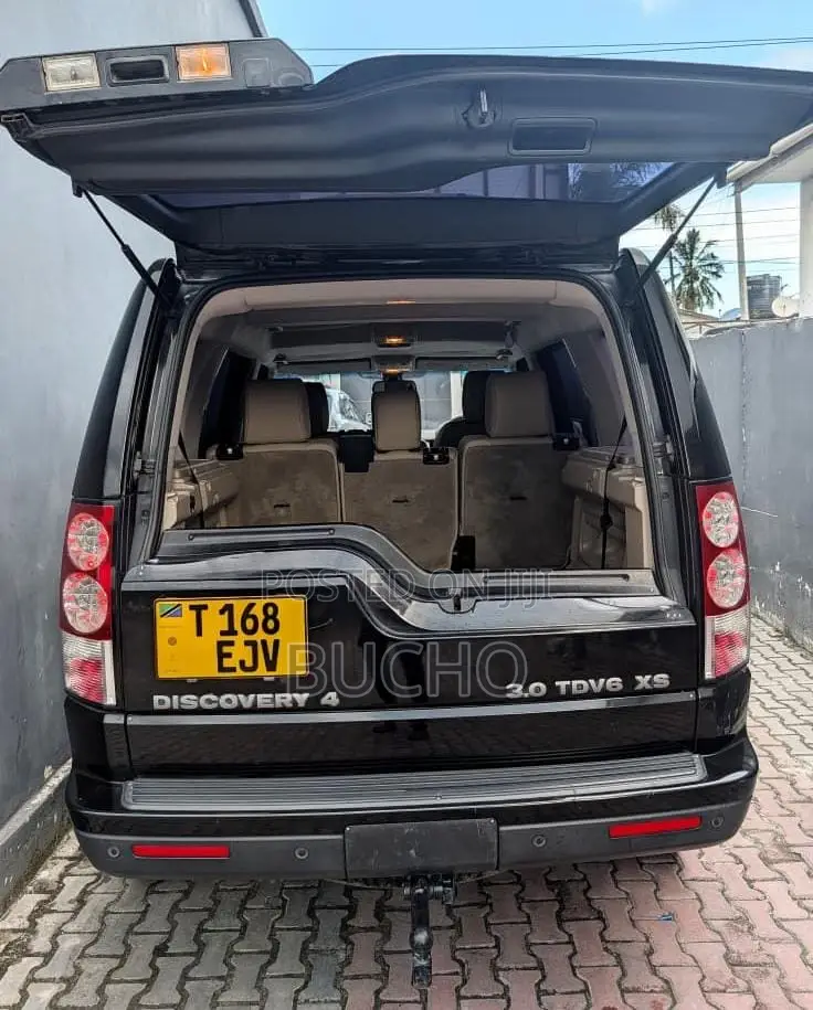 Land Rover Discovery 2014 Black