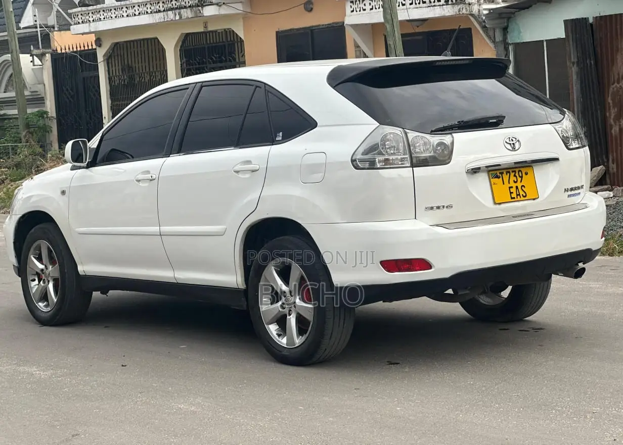 Toyota Harrier 2005 White