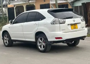 Toyota Harrier 2005 White