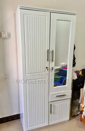 Kabati La Milango
