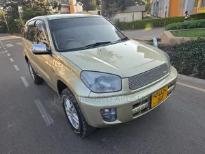 Toyota RAV4 Automatic 2003 Gold