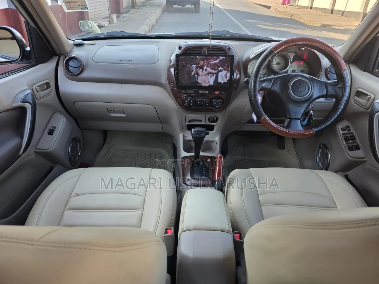 Toyota RAV4 Automatic 2003 Gold