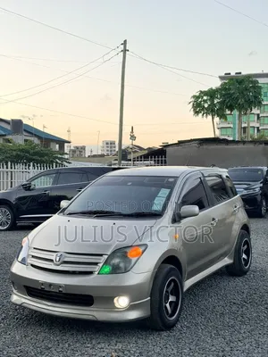 Toyota IST 2004 Beige