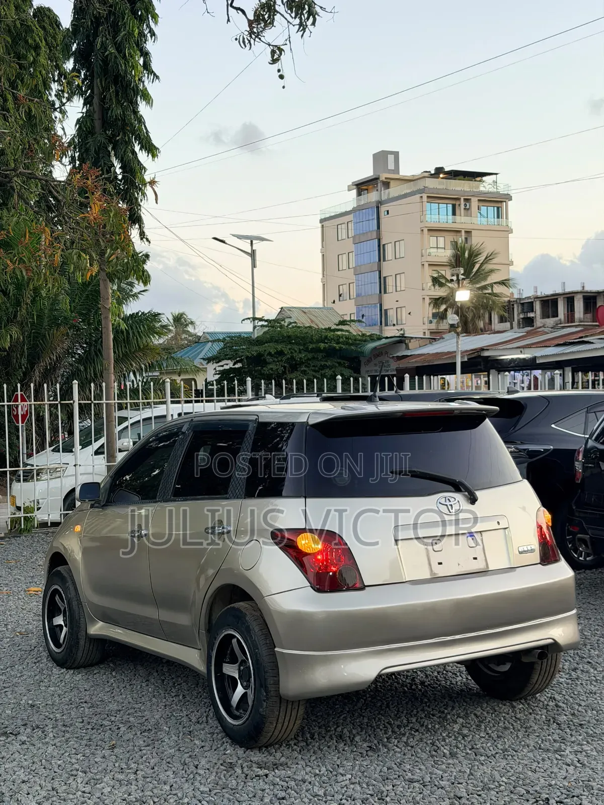Toyota IST 2004 Beige