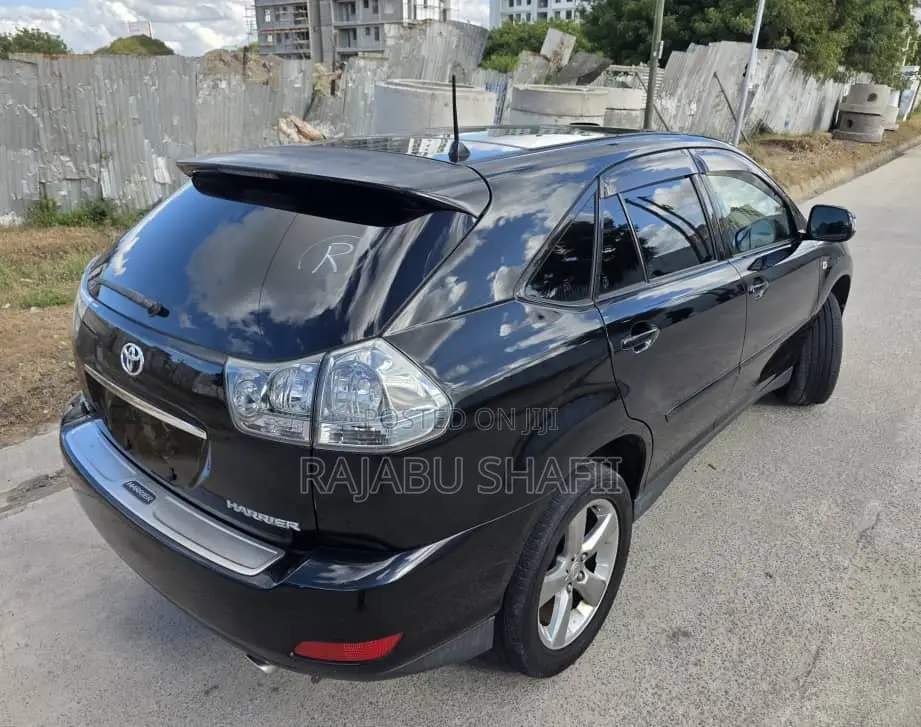 Toyota Harrier 2.4 2006 Black