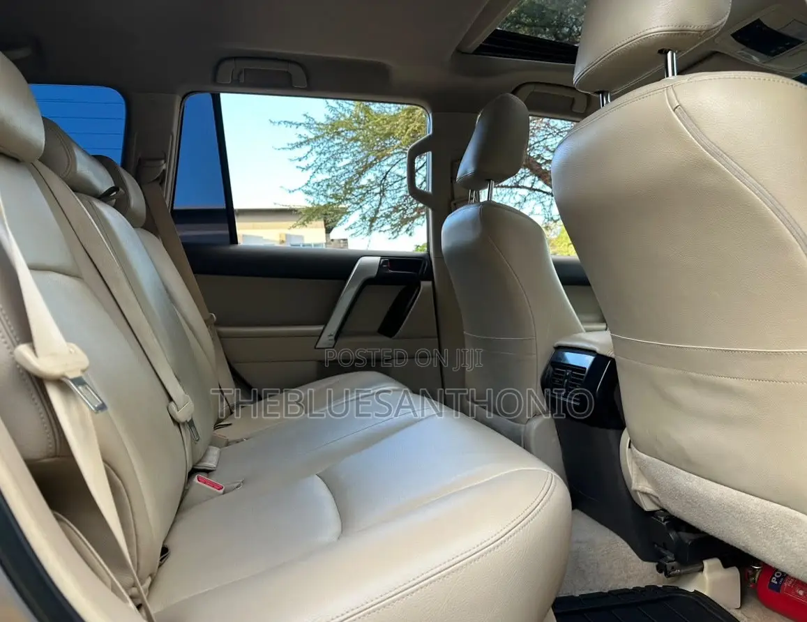 Toyota Land Cruiser Prado 2020 Gray