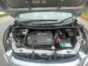 Toyota Noah 2008 Silver