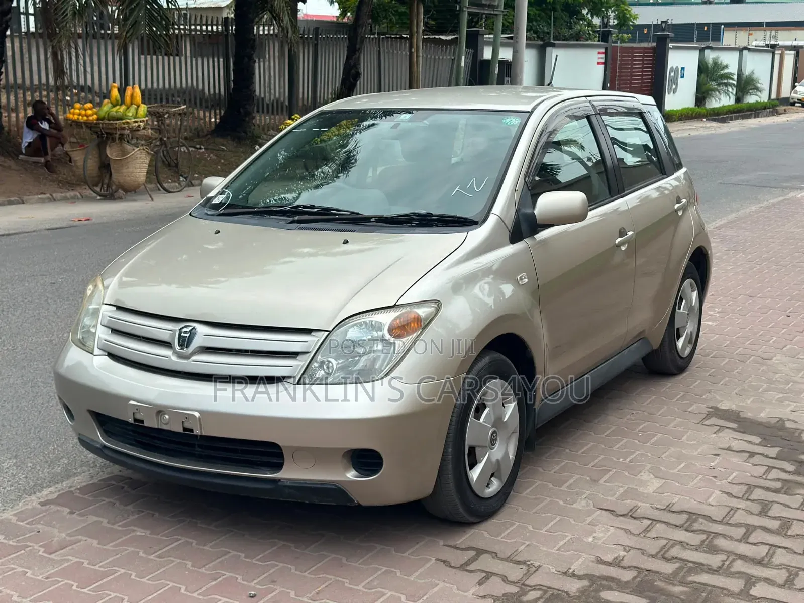 Toyota IST 2003 Silver