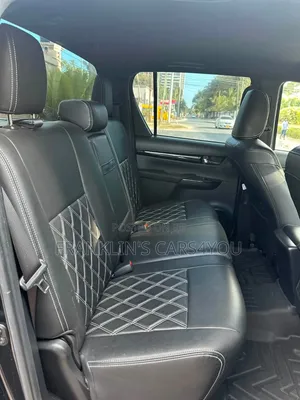 Toyota Hilux 2019 Black