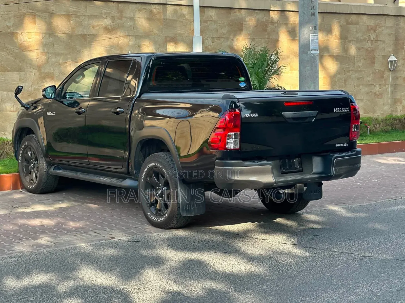 Toyota Hilux 2019 Black