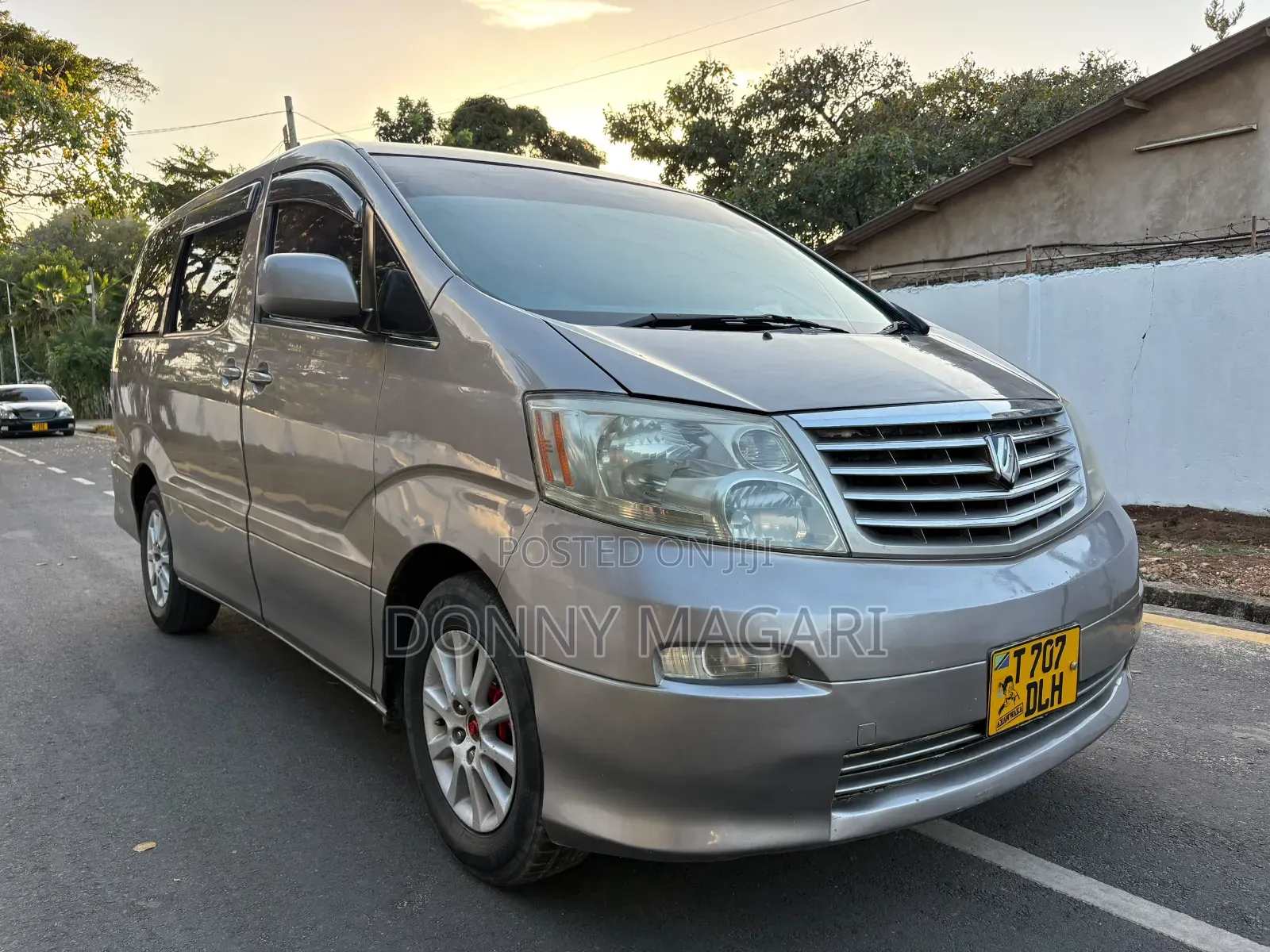 Toyota Alphard 2003 Silver
