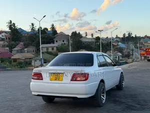 Toyota Carina 2001 White