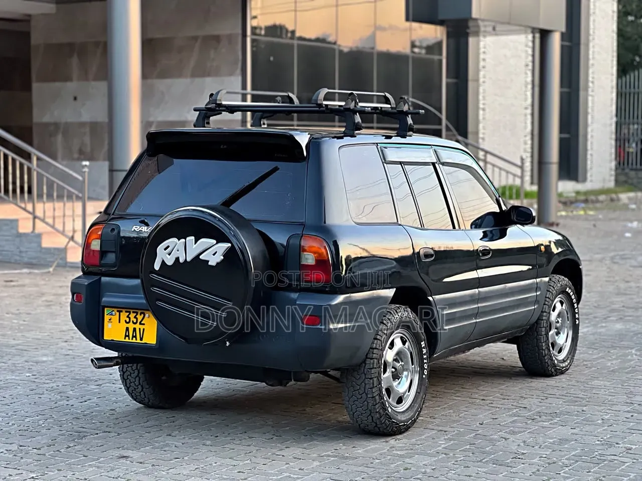 Toyota RAV4 1999 Black