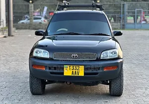 Toyota RAV4 1999 Black