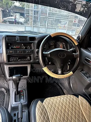 Toyota RAV4 1999 Black