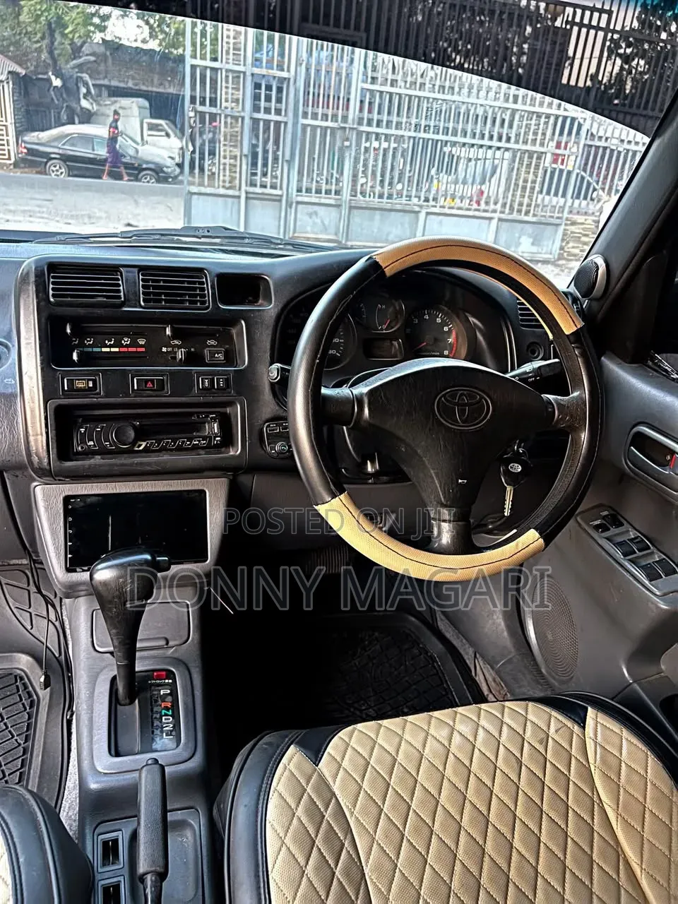 Toyota RAV4 1999 Black