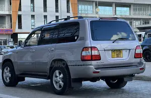 Toyota Land Cruiser 2002 Silver