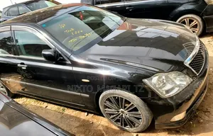 Toyota Crown Royale 2005 Black
