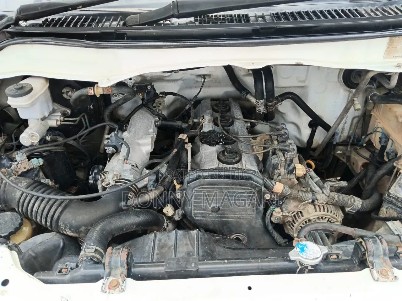Toyota Noah 2002 White