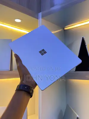 Laptop Microsoft Surface Laptop Go 8GB Intel Core i5 SSD 256GB