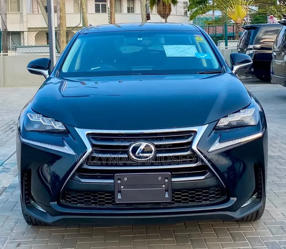 Lexus NX 2016 Black