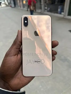 Apple iPhone XS Max 64 GB Gold