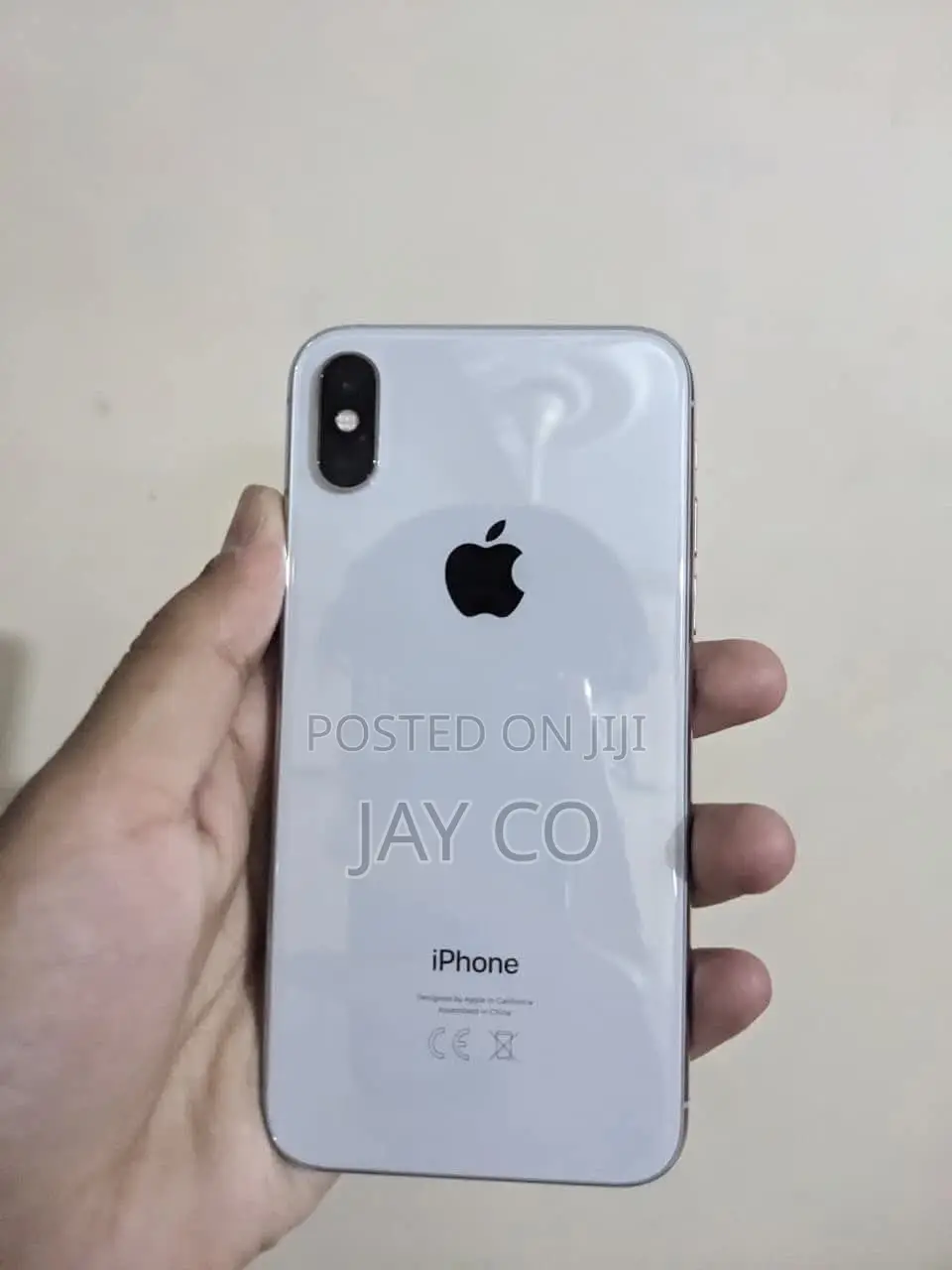 Apple iPhone X 64 GB White
