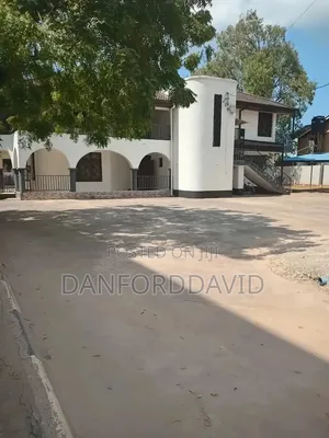 9bdrm House in Kahwa Real Estate, Mikocheni for rent