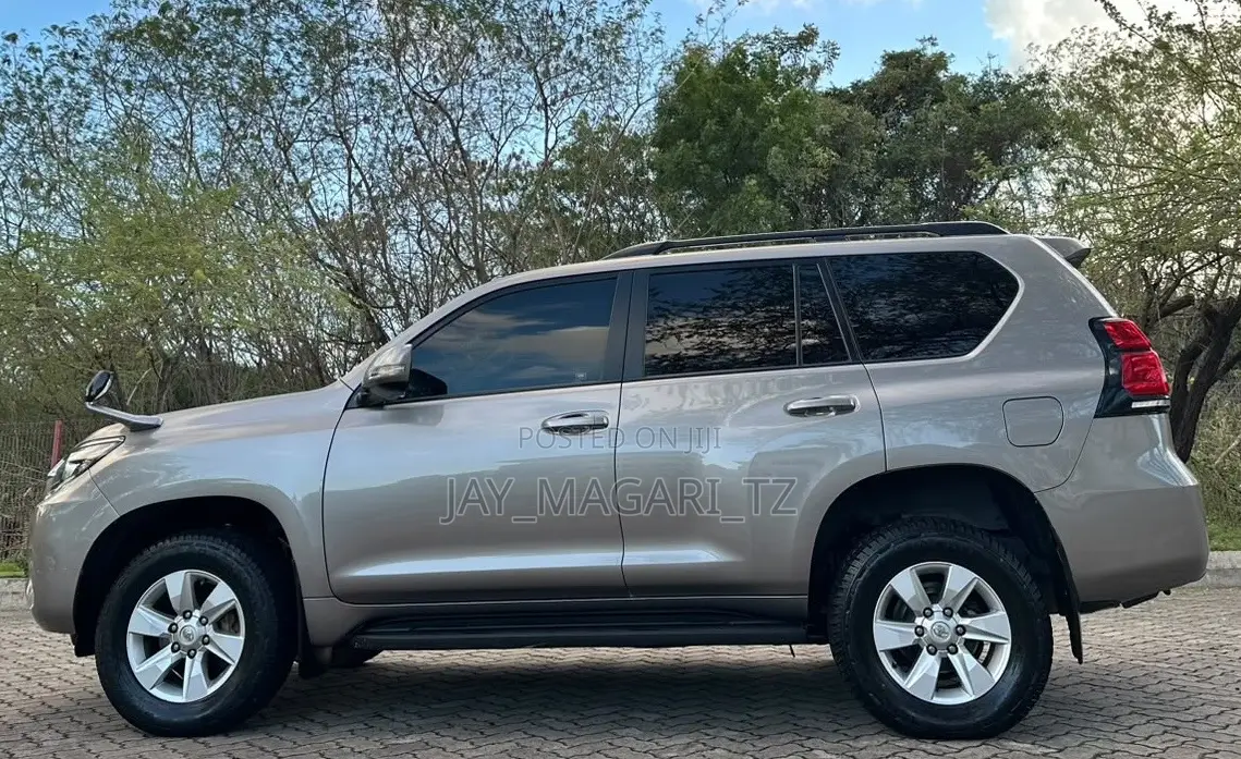 Toyota Land Cruiser Prado 2020 Beige