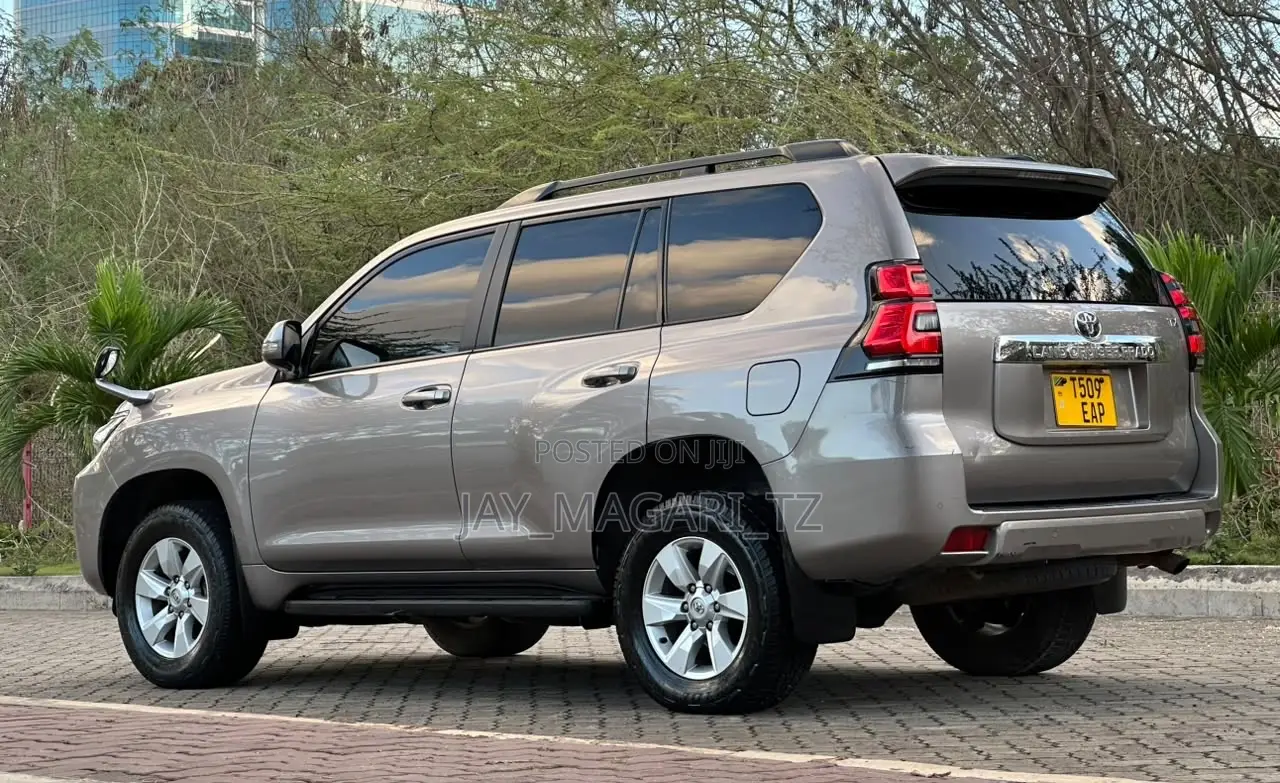 Toyota Land Cruiser Prado 2020 Beige