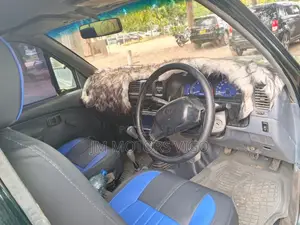 Toyota Hilux 2002 Green