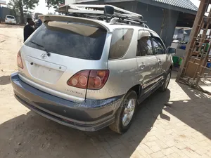 Toyota Harrier 2005 Silver