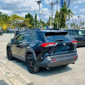 Toyota RAV4 2021 Black