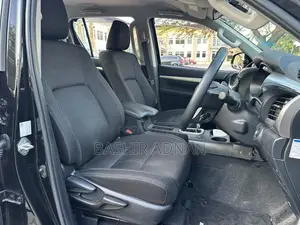 Toyota Hilux 2023 Matt Black